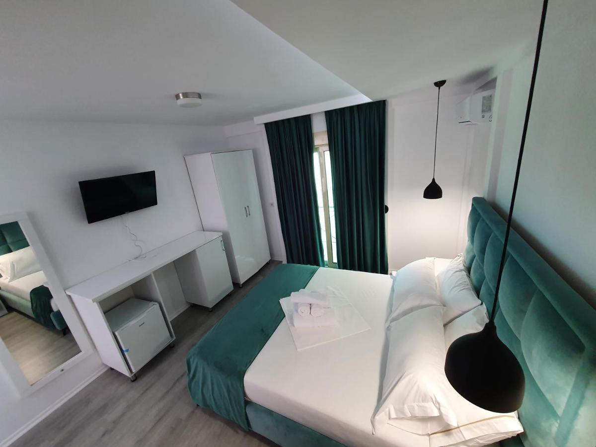 Hotel Aloha Sarandë Exteriér fotografie