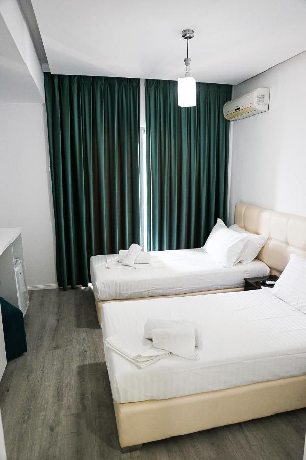 Hotel Aloha Sarandë Exteriér fotografie
